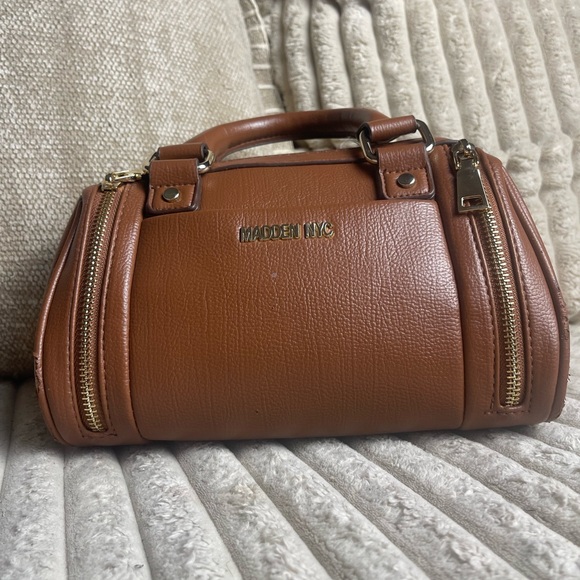 Madden NYC Tan Leather Satchel with Gold Hardware - Picture 7 of 8